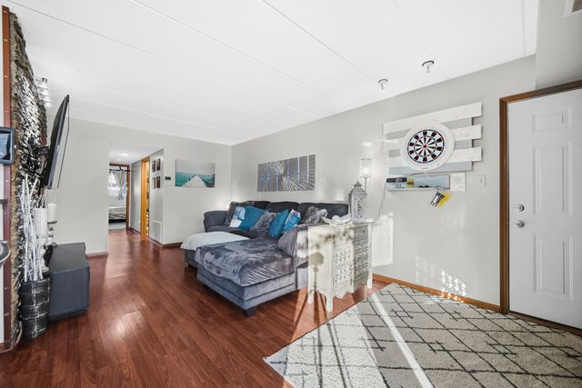 8208 Cobblestone Drive 1B, Palos Hills, IL 60465