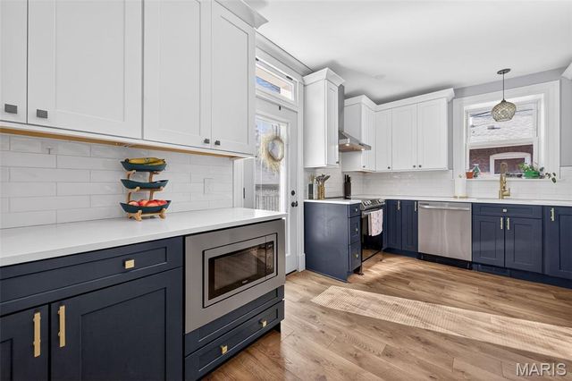 6918 Dartmouth Avenue, University City, MO 63130