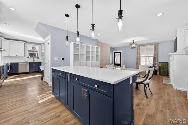 6918 Dartmouth Avenue, University City, MO 63130