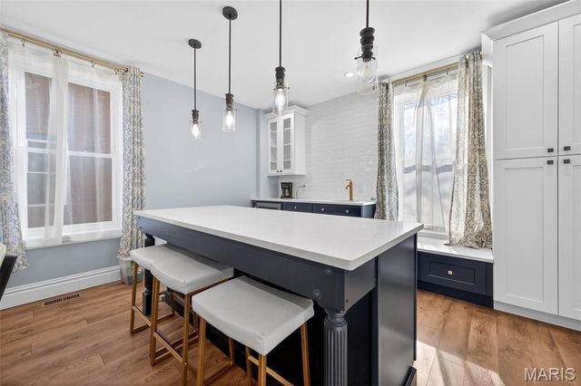 6918 Dartmouth Avenue, University City, MO 63130