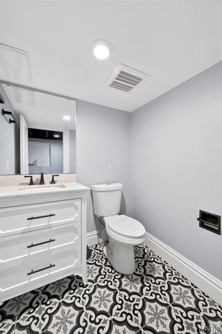 6918 Dartmouth Avenue, University City, MO 63130