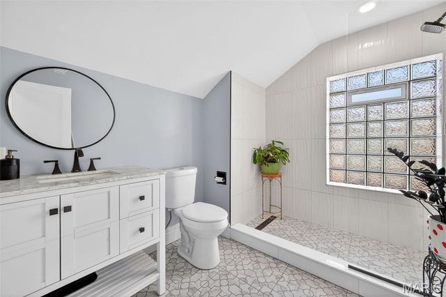 6918 Dartmouth Avenue, University City, MO 63130