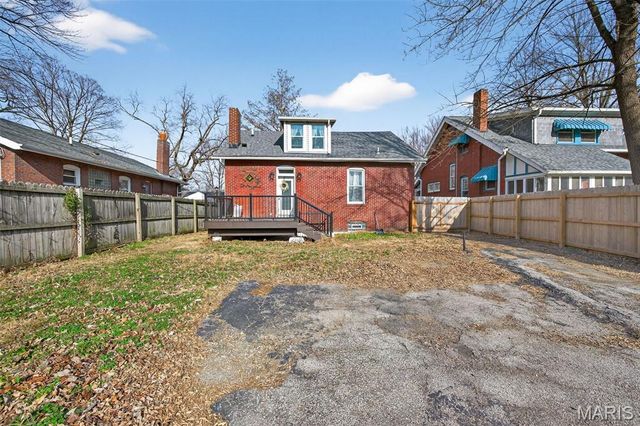 6918 Dartmouth Avenue, University City, MO 63130