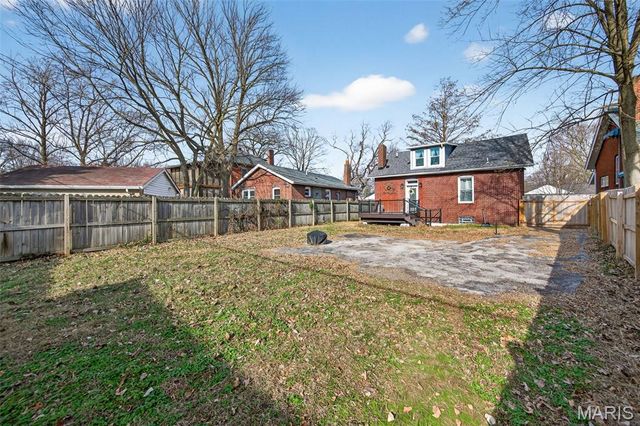 6918 Dartmouth Avenue, University City, MO 63130