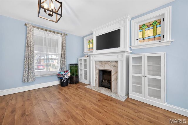 6918 Dartmouth Avenue, University City, MO 63130