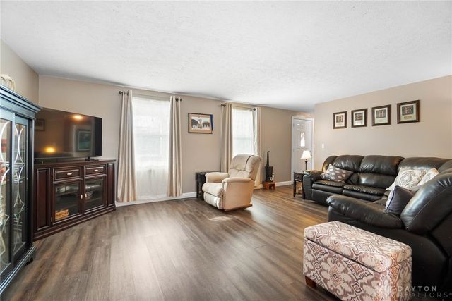 1810 Carlyle Drive, Piqua, OH 45356
