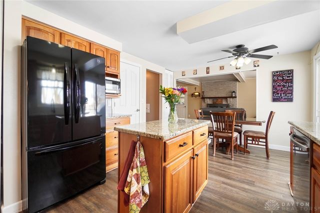1810 Carlyle Drive, Piqua, OH 45356