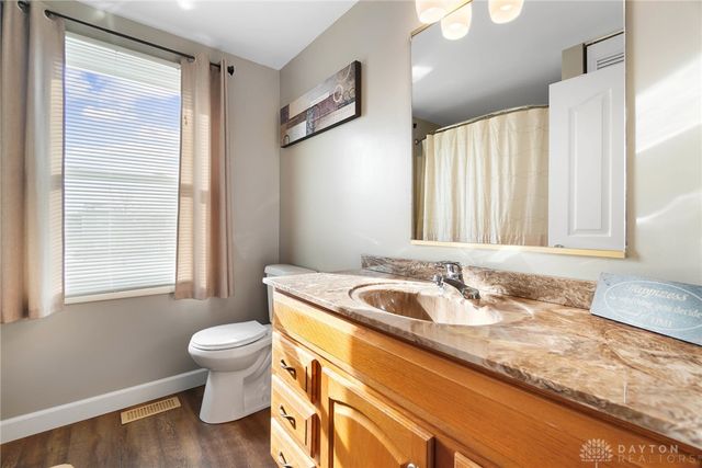 1810 Carlyle Drive, Piqua, OH 45356