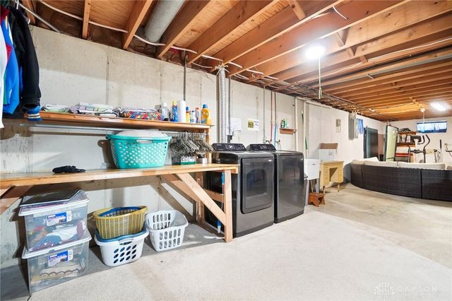 1810 Carlyle Drive, Piqua, OH 45356