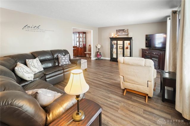 1810 Carlyle Drive, Piqua, OH 45356