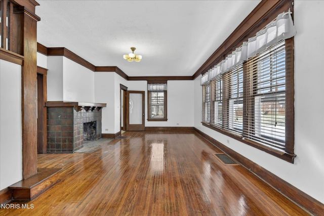 2048 Joffre Avenue, Toledo, OH 43607