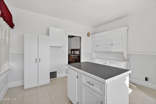 2048 Joffre Avenue, Toledo, OH 43607