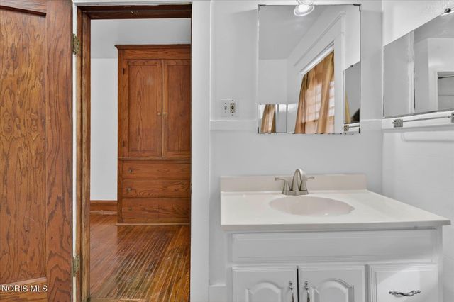 2048 Joffre Avenue, Toledo, OH 43607