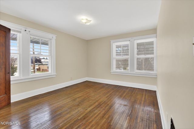 2048 Joffre Avenue, Toledo, OH 43607