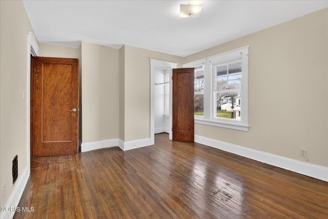 2048 Joffre Avenue, Toledo, OH 43607