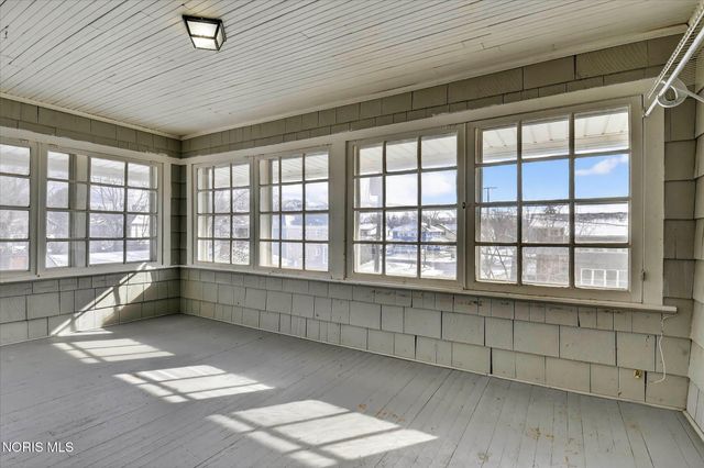 2048 Joffre Avenue, Toledo, OH 43607