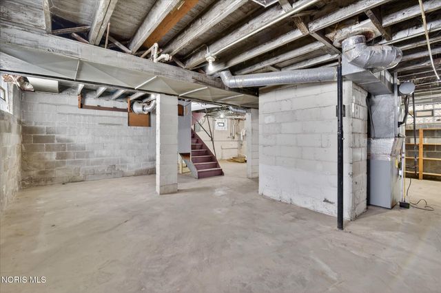 2048 Joffre Avenue, Toledo, OH 43607