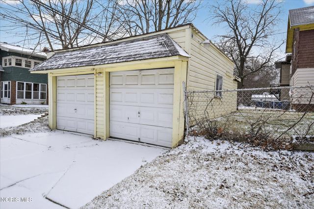 2048 Joffre Avenue, Toledo, OH 43607