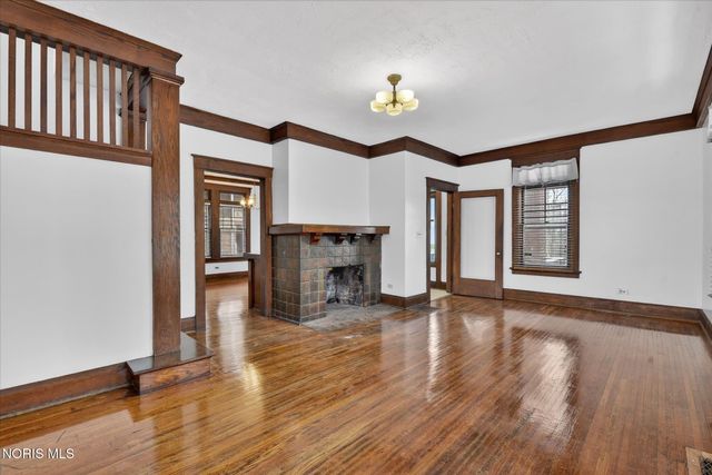 2048 Joffre Avenue, Toledo, OH 43607