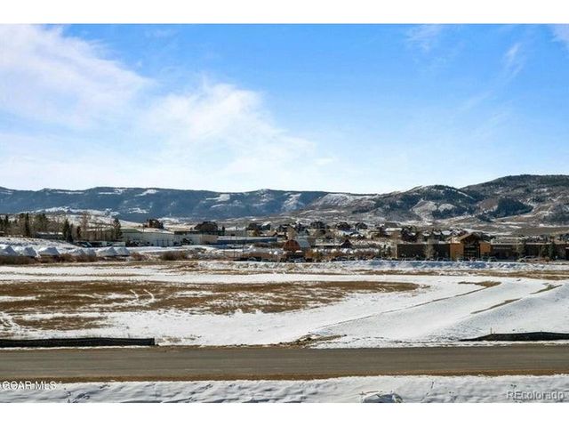 121 Granby Meadow Dr, Granby, CO 80446
