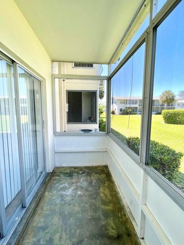 203 Easthampton I, West Palm Beach, FL 33417