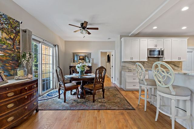 618 Bourne Rd, Plymouth, MA 02360