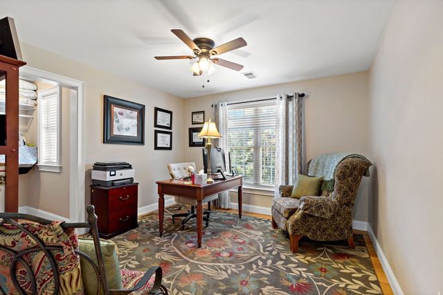 618 Bourne Rd, Plymouth, MA 02360