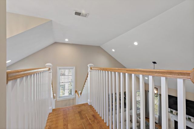 618 Bourne Rd, Plymouth, MA 02360