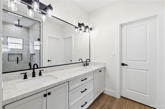 5004 Duke Avenue, Mcallen, TX 78504