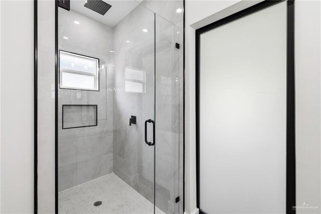 5004 Duke Avenue, Mcallen, TX 78504