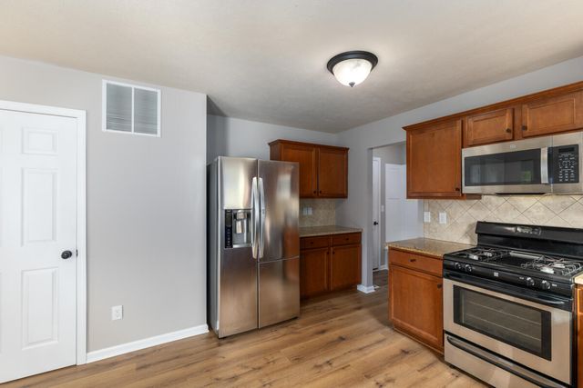 24537 Brownstone Boulevard, Antwerp Twp, MI 49071