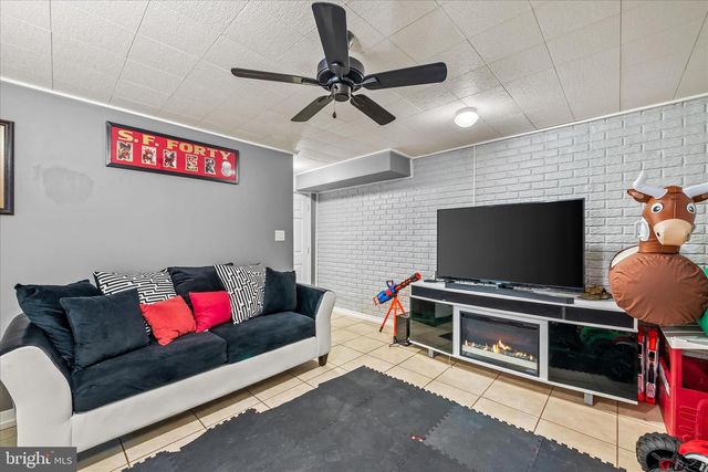 51 SHOAL CREEK CT, Martinsburg, WV 25405