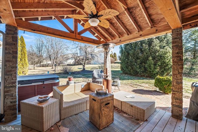 51 SHOAL CREEK CT, Martinsburg, WV 25405