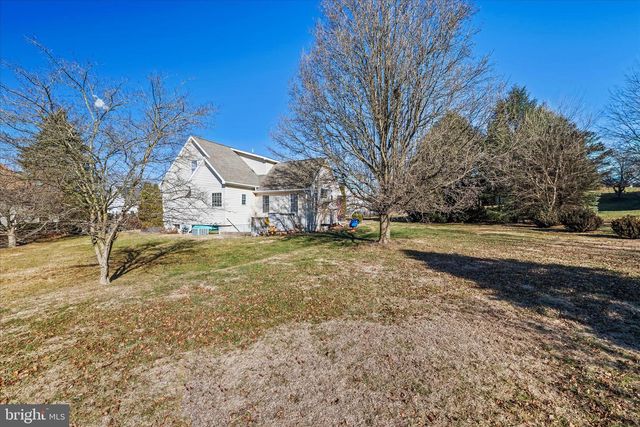 51 SHOAL CREEK CT, Martinsburg, WV 25405