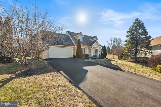 51 SHOAL CREEK CT, Martinsburg, WV 25405