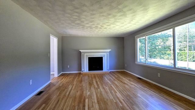 62 Millville Rd, Mendon, MA 01756
