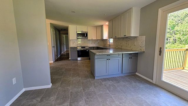 62 Millville Rd, Mendon, MA 01756