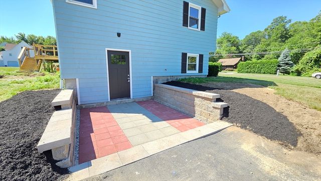 62 Millville Rd, Mendon, MA 01756