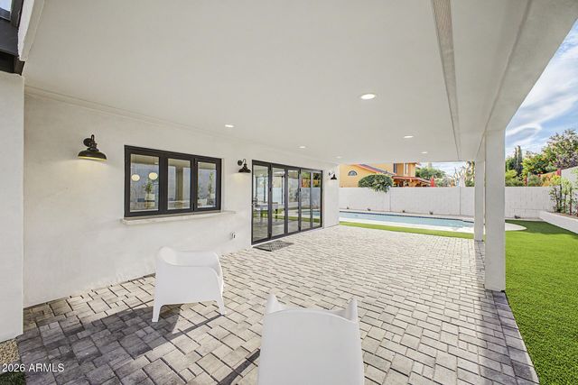 5110 E LE MARCHE Avenue, Scottsdale, AZ 85254