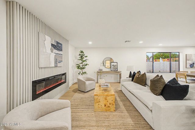 5110 E LE MARCHE Avenue, Scottsdale, AZ 85254