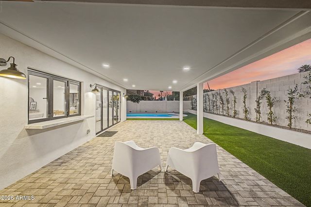 5110 E LE MARCHE Avenue, Scottsdale, AZ 85254