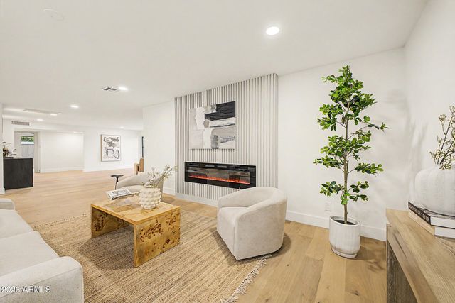 5110 E LE MARCHE Avenue, Scottsdale, AZ 85254