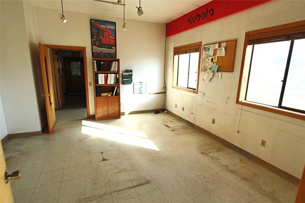 2765 Us Highway 2 W, Kalispell, MT 59901 photo 32