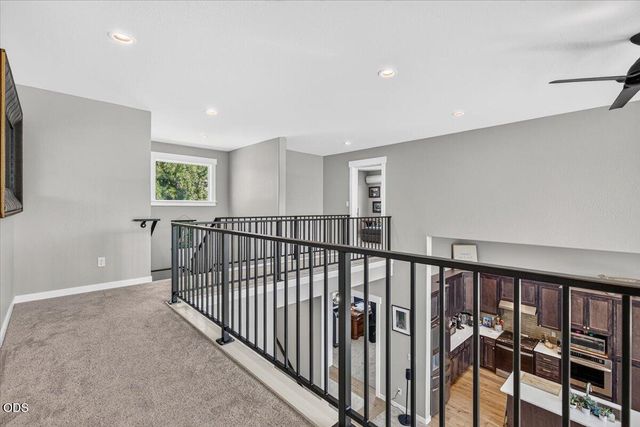 232 Willow Springs Drive, Talent, OR 97540
