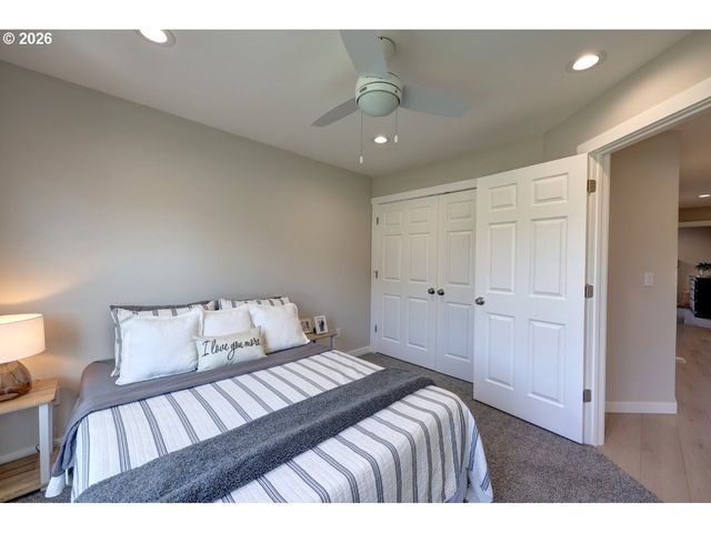 35692 BELLA RIDGE Loop, Astoria, OR 97103