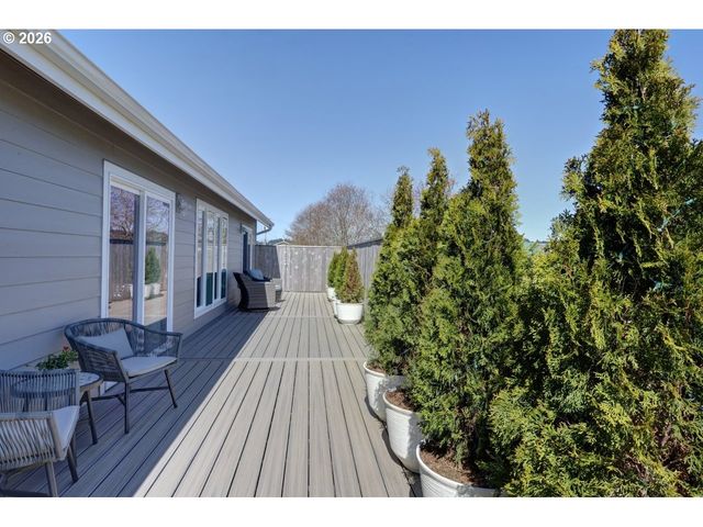 35692 BELLA RIDGE Loop, Astoria, OR 97103