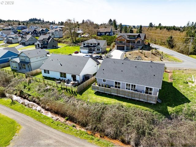 35692 BELLA RIDGE Loop, Astoria, OR 97103