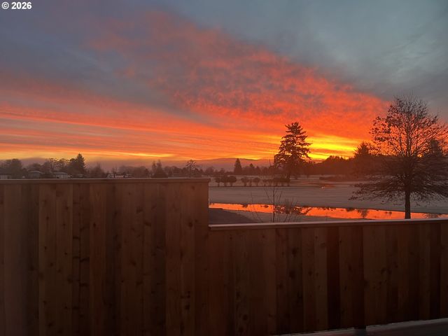 35692 BELLA RIDGE Loop, Astoria, OR 97103