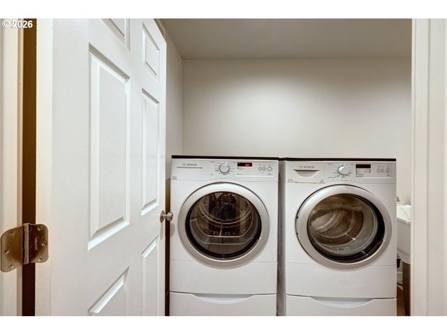 35692 BELLA RIDGE Loop, Astoria, OR 97103