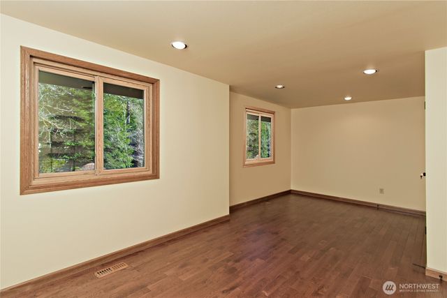 16811 423rd Place SE, North Bend, WA 98045